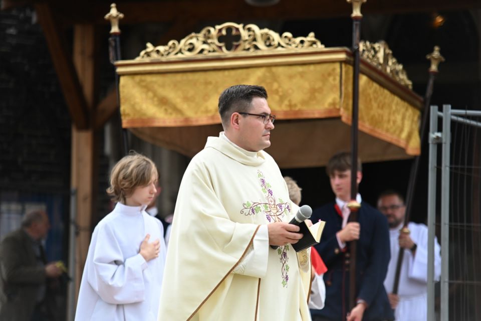 Świętochłowice: Tradycyjna procesja Bożego Ciała przeszła ulicami Lipin [ZDJĘCIA] - galeria