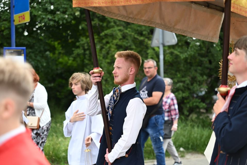 Świętochłowice: Tradycyjna procesja Bożego Ciała przeszła ulicami Lipin [ZDJĘCIA] - galeria