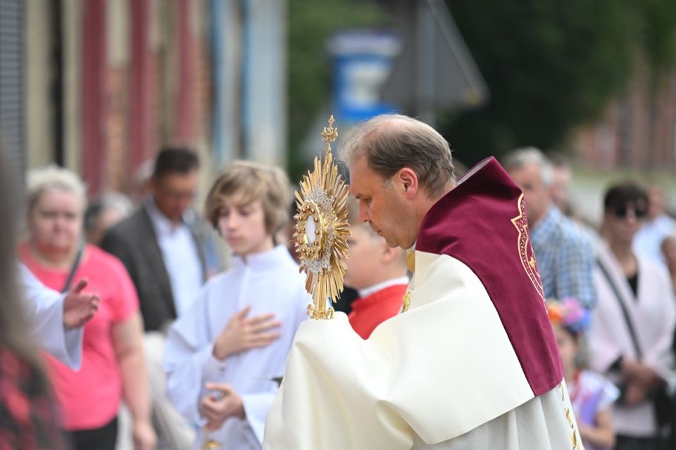Świętochłowice: Tradycyjna procesja Bożego Ciała przeszła ulicami Lipin [ZDJĘCIA] - galeria