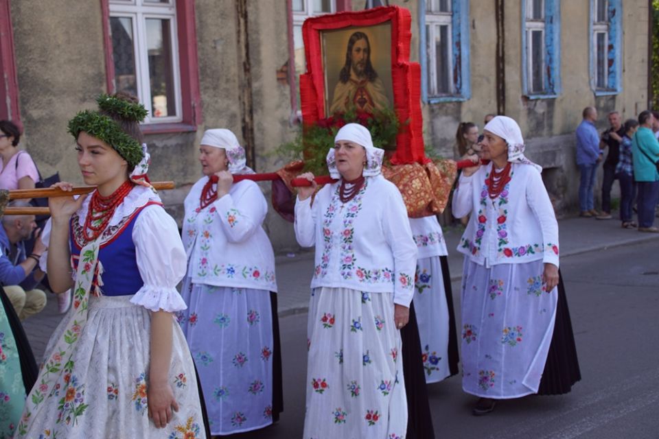 Świętochłowice: Tradycyjna procesja Bożego Ciała przeszła ulicami Lipin [ZDJĘCIA] - galeria