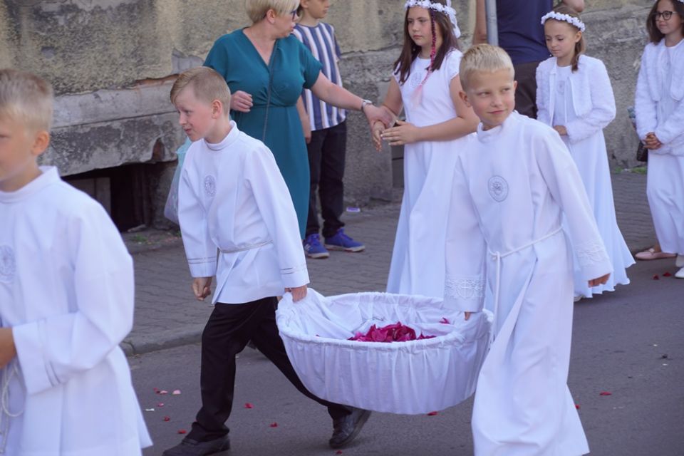 Świętochłowice: Tradycyjna procesja Bożego Ciała przeszła ulicami Lipin [ZDJĘCIA] - galeria