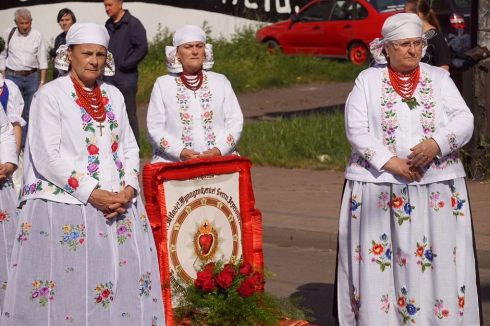 Świętochłowice: Tradycyjna procesja Bożego Ciała przeszła ulicami Lipin [ZDJĘCIA] - galeria