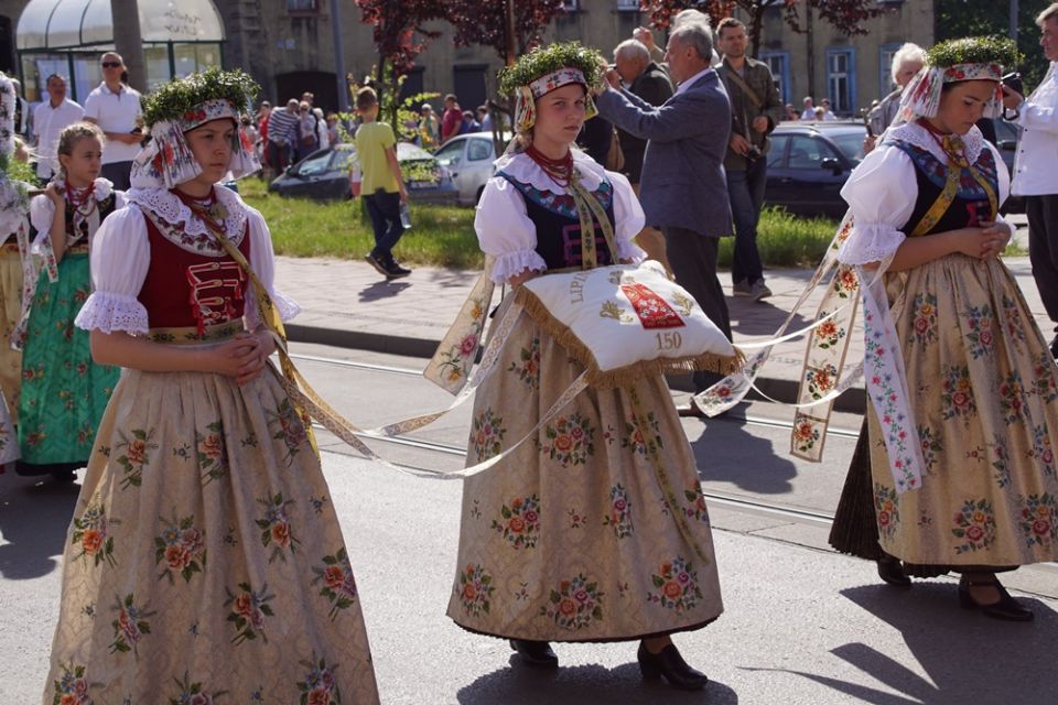 Świętochłowice: Tradycyjna procesja Bożego Ciała przeszła ulicami Lipin [ZDJĘCIA] - galeria
