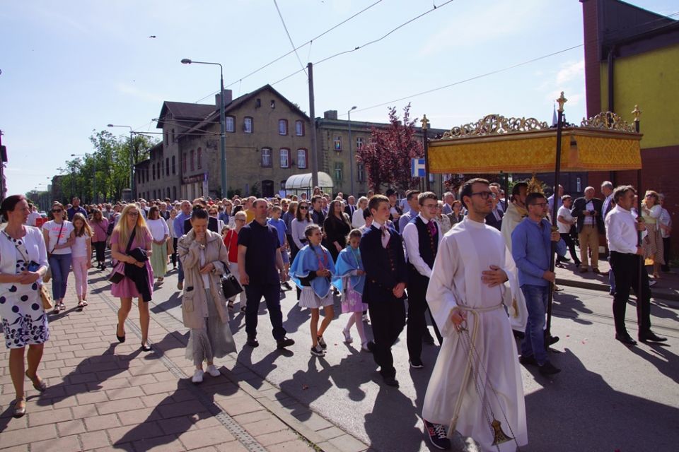 Świętochłowice: Tradycyjna procesja Bożego Ciała przeszła ulicami Lipin [ZDJĘCIA] - galeria