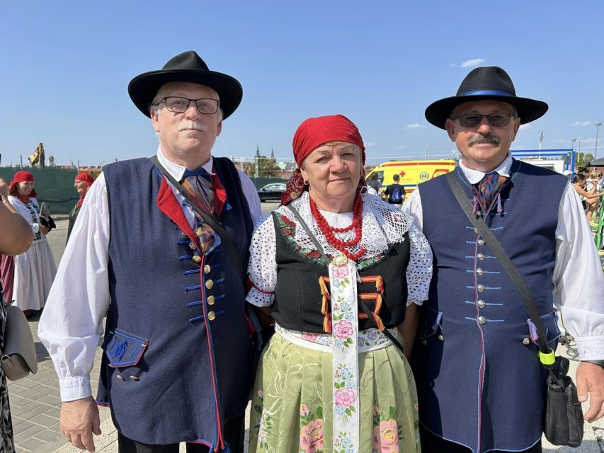 Bytomianie próbowali pobić rekord Polski w liczbie osób w stroju śląskim - galeria