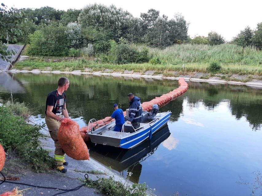 Eksperyment na rzece Kłodnica. To kolejna próba zwalczenia „złotej algi” - galeria