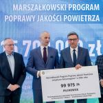 II edycja Marszałkowskiego Programu Poprawy Jakości Powietrza. Wręczono czeki na projekty - galeria