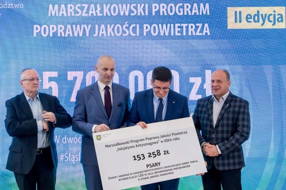 II edycja Marszałkowskiego Programu Poprawy Jakości Powietrza. Wręczono czeki na projekty - galeria