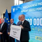 II edycja Marszałkowskiego Programu Poprawy Jakości Powietrza. Wręczono czeki na projekty - galeria