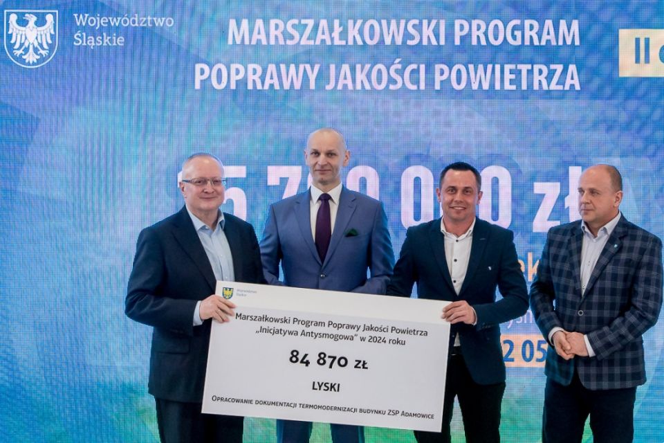 II edycja Marszałkowskiego Programu Poprawy Jakości Powietrza. Wręczono czeki na projekty - galeria