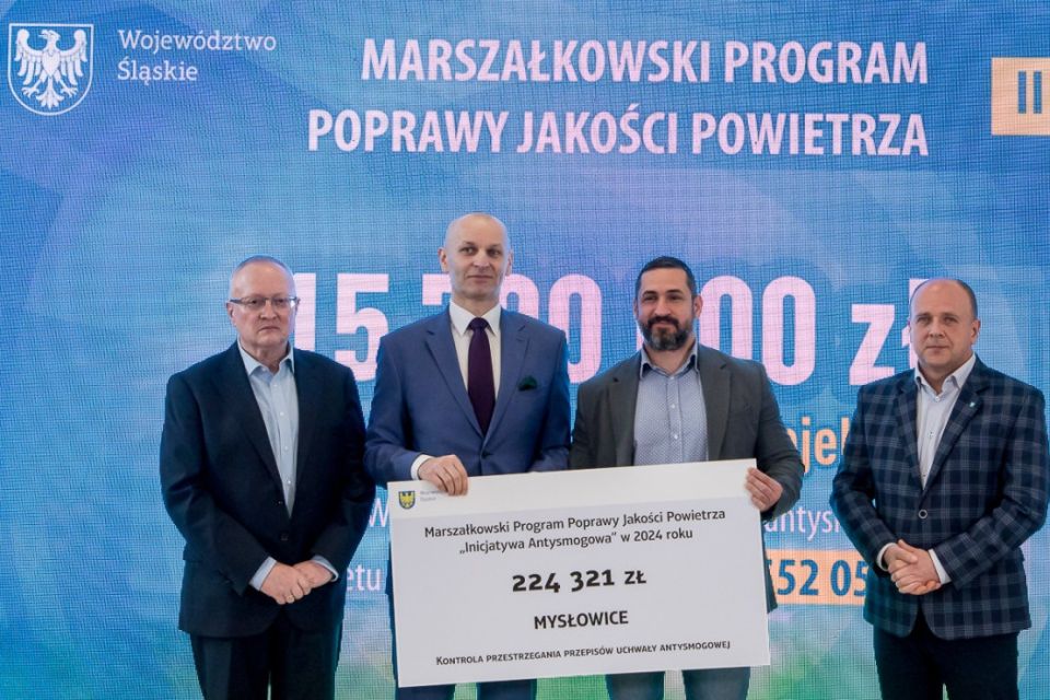 II edycja Marszałkowskiego Programu Poprawy Jakości Powietrza. Wręczono czeki na projekty - galeria