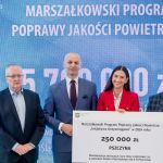 II edycja Marszałkowskiego Programu Poprawy Jakości Powietrza. Wręczono czeki na projekty - galeria