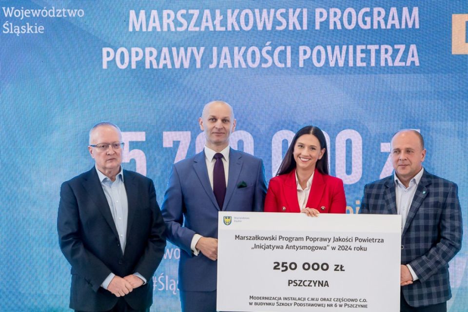 II edycja Marszałkowskiego Programu Poprawy Jakości Powietrza. Wręczono czeki na projekty - galeria