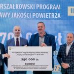 II edycja Marszałkowskiego Programu Poprawy Jakości Powietrza. Wręczono czeki na projekty - galeria