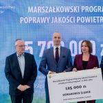 II edycja Marszałkowskiego Programu Poprawy Jakości Powietrza. Wręczono czeki na projekty - galeria