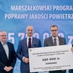 II edycja Marszałkowskiego Programu Poprawy Jakości Powietrza. Wręczono czeki na projekty - galeria