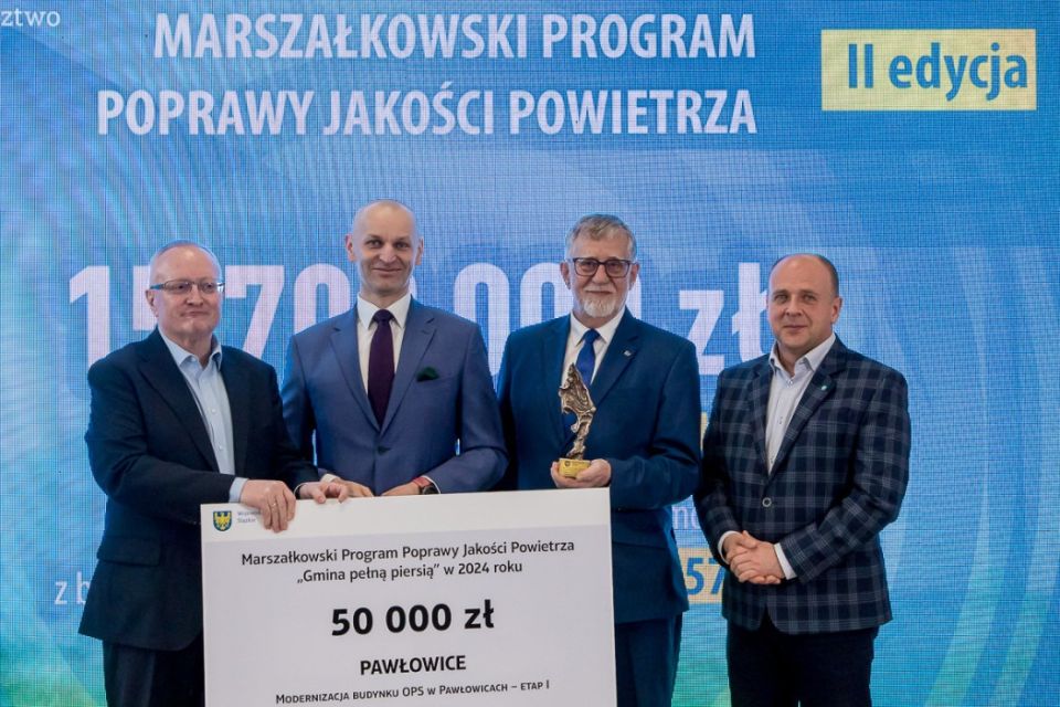 II edycja Marszałkowskiego Programu Poprawy Jakości Powietrza. Wręczono czeki na projekty - galeria