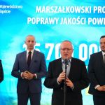 II edycja Marszałkowskiego Programu Poprawy Jakości Powietrza. Wręczono czeki na projekty - galeria