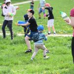 Śmigus-Dyngus w Chorzowie jak za dawnych lat! Wodne bitwy przyciągnęły tłumy - galeria
