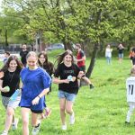 Śmigus-Dyngus w Chorzowie jak za dawnych lat! Wodne bitwy przyciągnęły tłumy - galeria