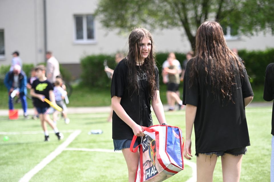 Śmigus-Dyngus w Chorzowie jak za dawnych lat! Wodne bitwy przyciągnęły tłumy - galeria
