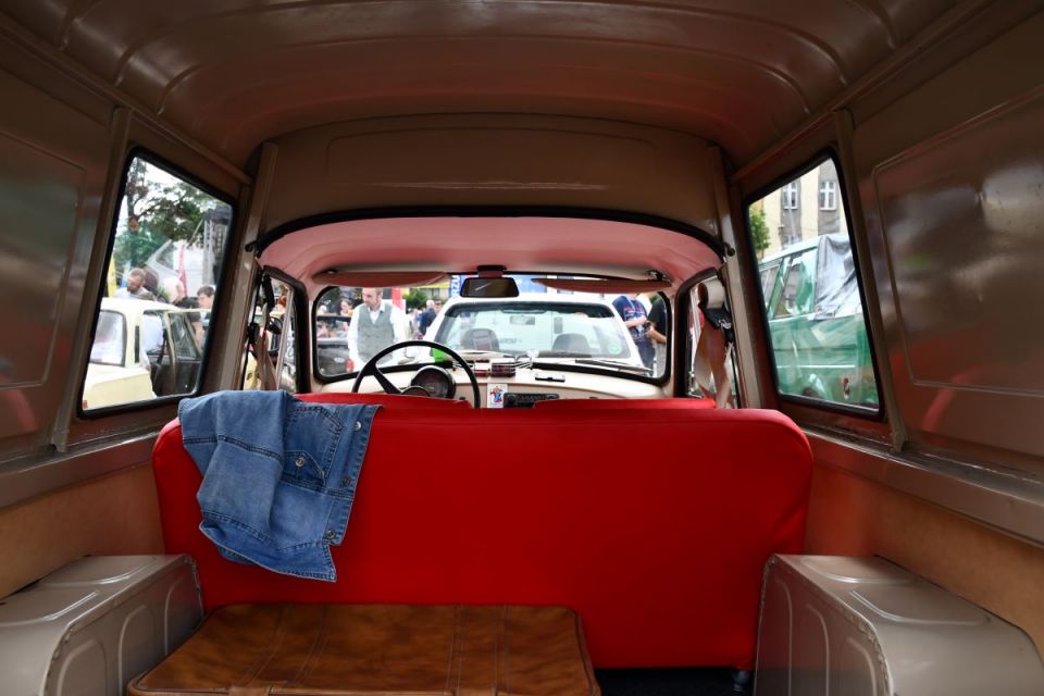 Święto motoryzacji w centrum Chorzowa — na rynku odbył się III Chorzowski Klasyk! - galeria