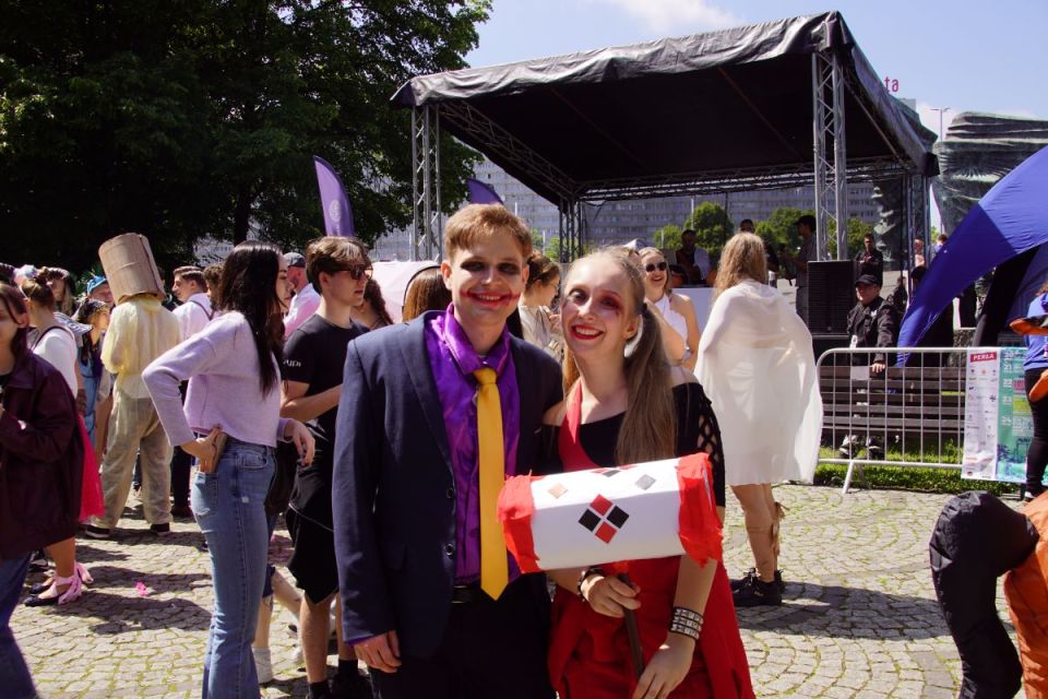 Studenci przejęli klucze do miasta! Ulicami Katowic przeszedł Wielki Korowód Studencki! - galeria