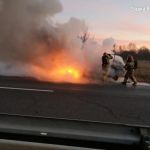 Eksplozja samochodu na DK 86 na wysokości Sarnowa - kierowca cudem uniknął śmierci - galeria