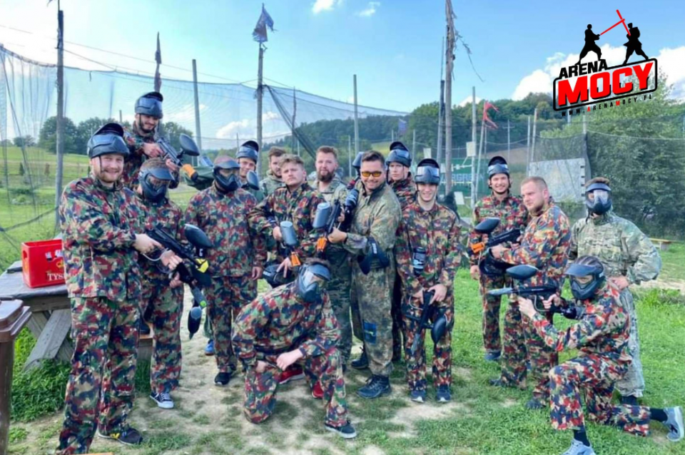 Wieczór kawalerski na poligonie paintballowym Arena Mocy - galeria