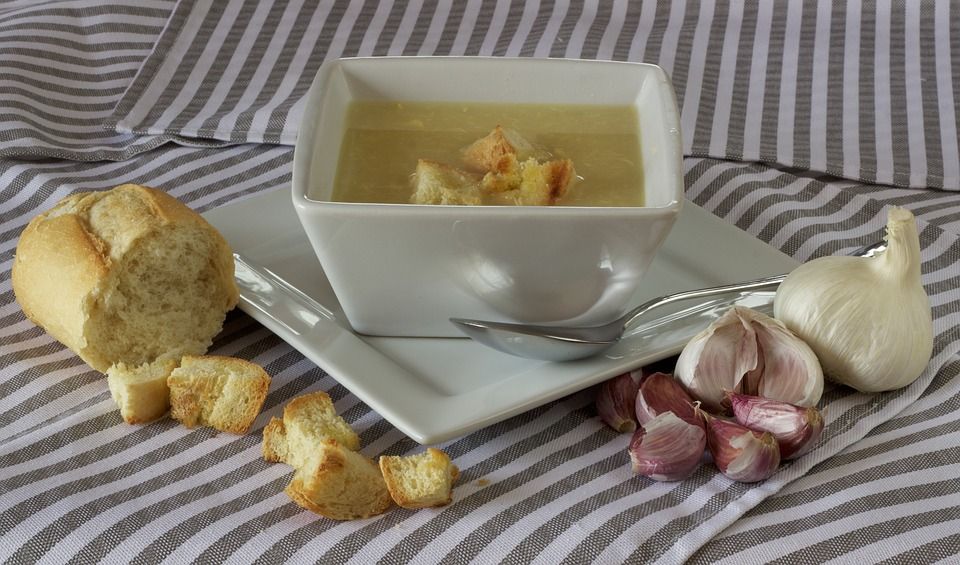 Kremowa zupa czosnkowa - galeria