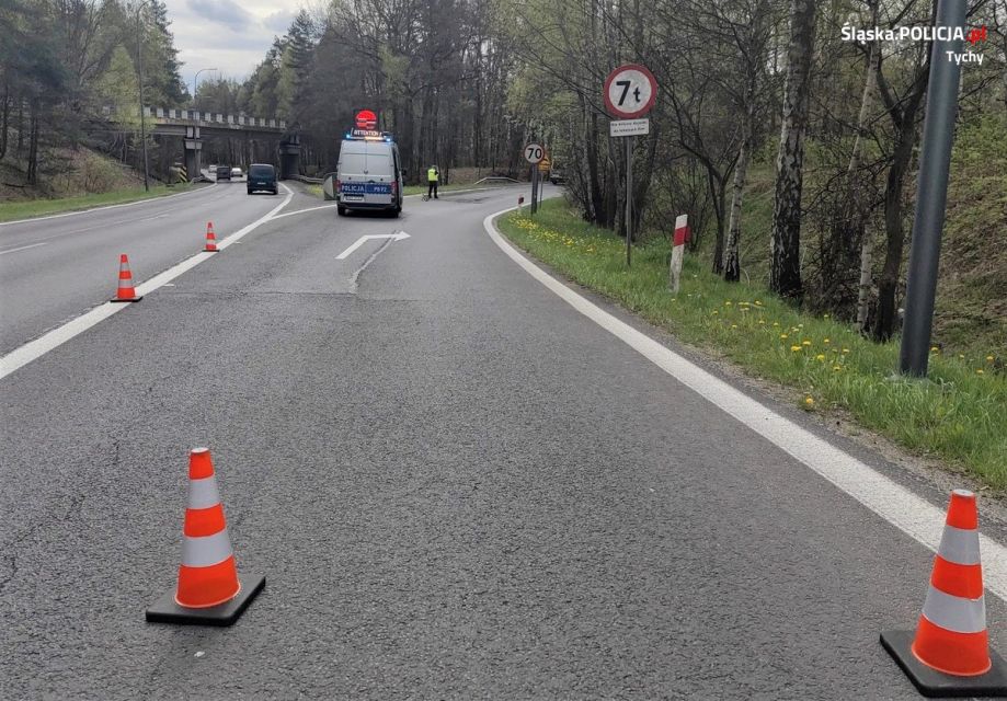 Śmiertelny wypadek w Tychach. Nie żyje motocyklista! - galeria