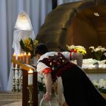 Wyjątkowa tradycja - Na Nikiszowcu odbyło się święcenie pokarmów w strojach ludowych! - galeria