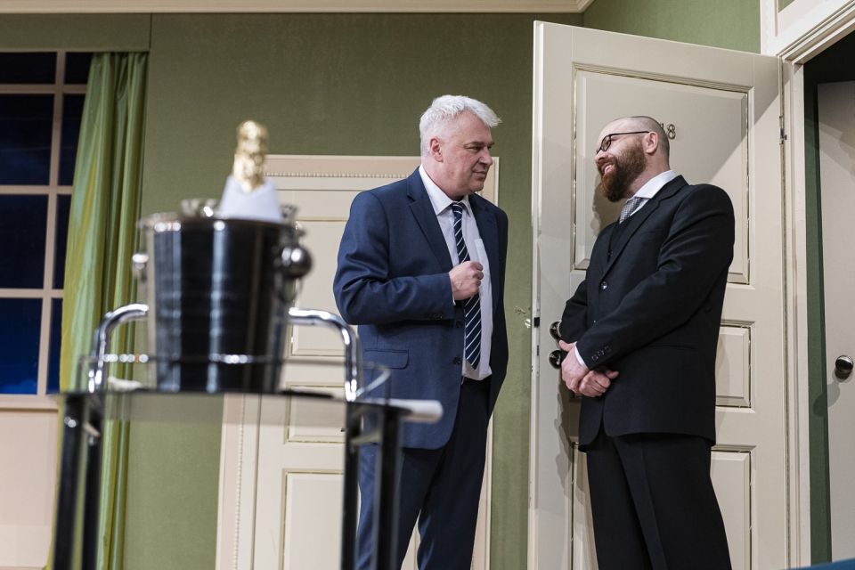 Okno na parlament - spektakl komediowy - galeria