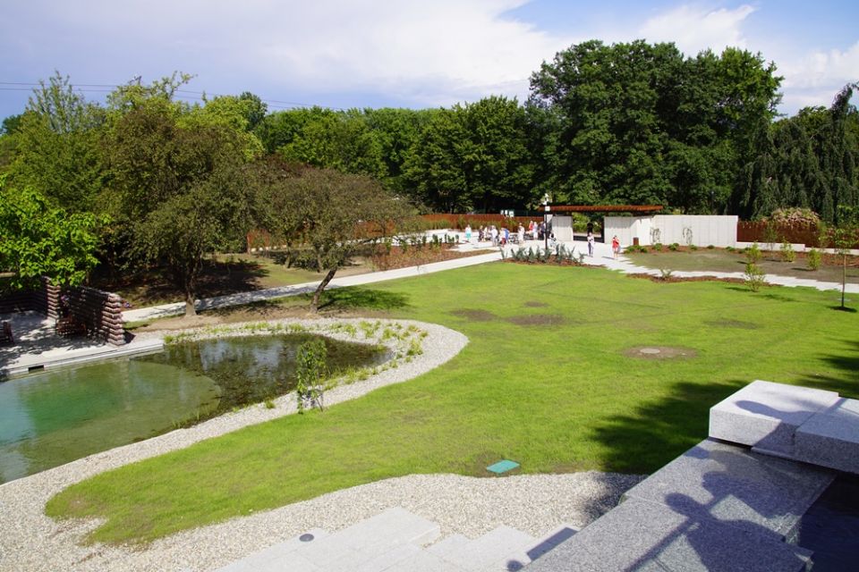 Park Śląski od 70 lat służy spacerowiczom, turystom czy uczestnikom imprez masowych - galeria