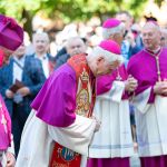 Kalwaryjskie Wzgórze zapełnili wierni! Pielgrzymi udali się do Piekar Śląskich [ZDJĘCIA] - galeria