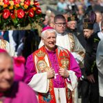 Kalwaryjskie Wzgórze zapełnili wierni! Pielgrzymi udali się do Piekar Śląskich [ZDJĘCIA] - galeria