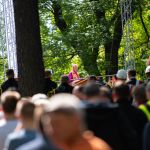 Kalwaryjskie Wzgórze zapełnili wierni! Pielgrzymi udali się do Piekar Śląskich [ZDJĘCIA] - galeria