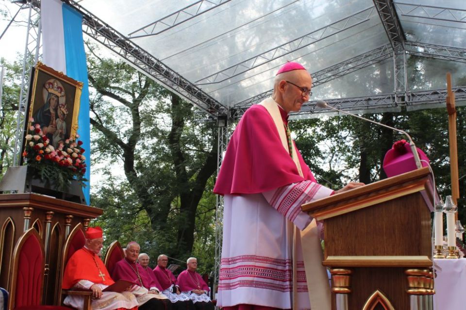 Za nami Pielgrzymka Kobiet i Dziewcząt do Piekar Śląskich [FOTO] - galeria