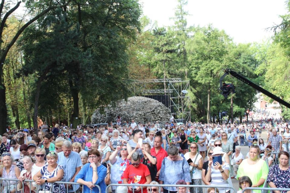 Za nami Pielgrzymka Kobiet i Dziewcząt do Piekar Śląskich [FOTO] - galeria