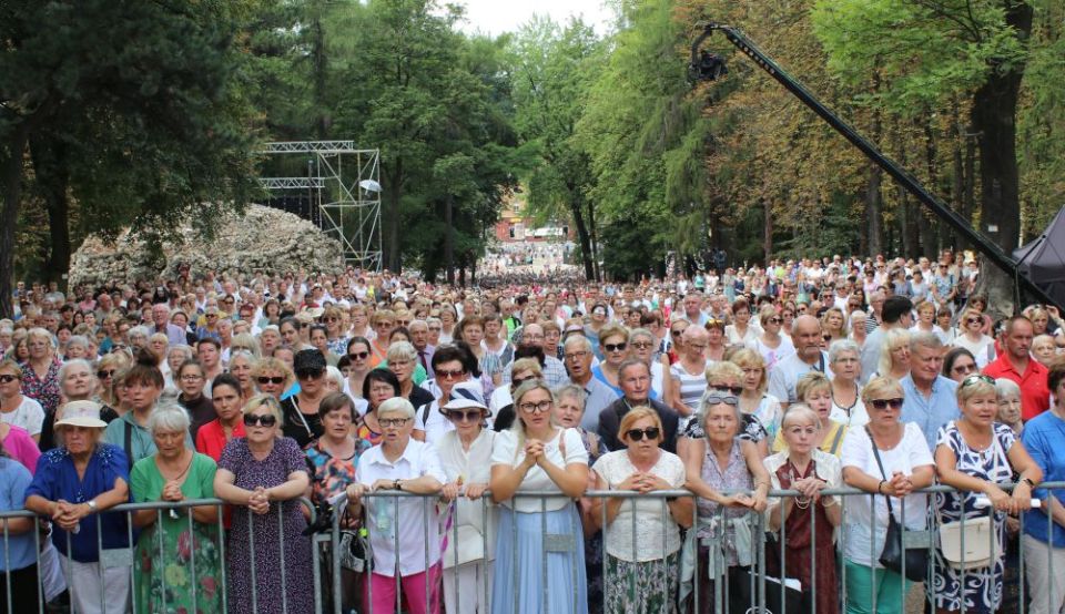 Za nami Pielgrzymka Kobiet i Dziewcząt do Piekar Śląskich [FOTO] - galeria