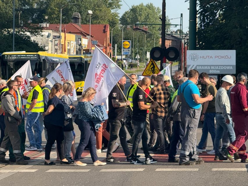 Strajk hutników w Rudzie Śląskiej: Walka o przetrwanie Huty Pokój. Zablokowane centrum miasta - galeria