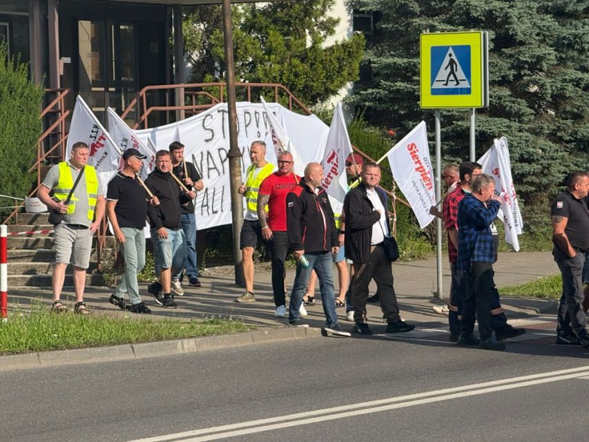 Strajk hutników w Rudzie Śląskiej: Walka o przetrwanie Huty Pokój. Zablokowane centrum miasta - galeria