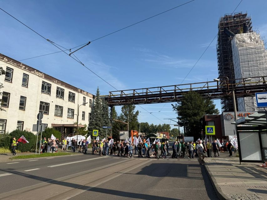 Strajk hutników w Rudzie Śląskiej: Walka o przetrwanie Huty Pokój. Zablokowane centrum miasta - galeria