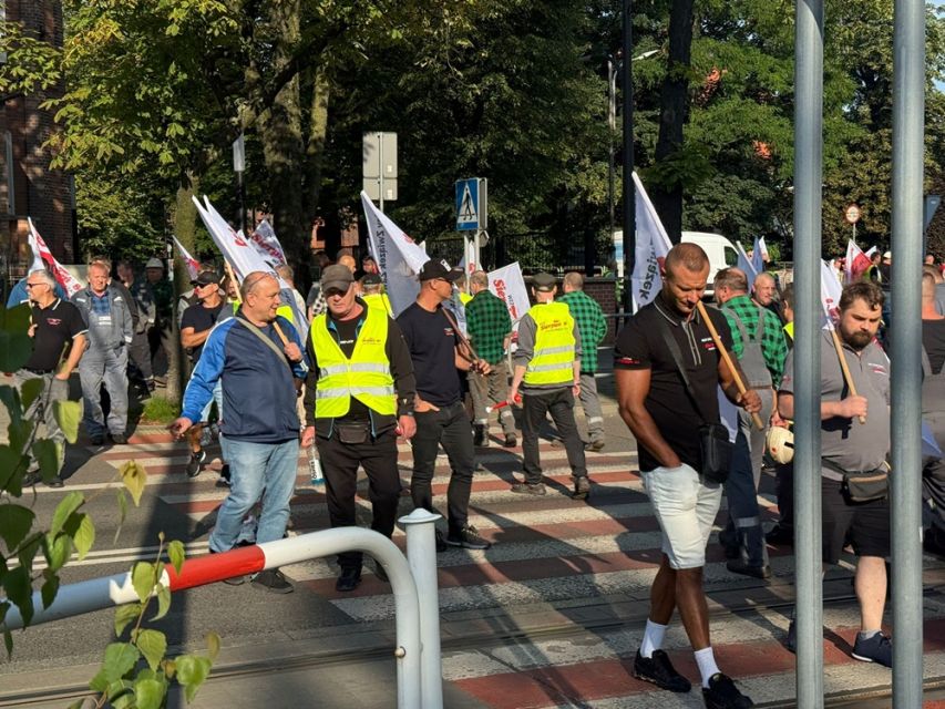 Strajk hutników w Rudzie Śląskiej: Walka o przetrwanie Huty Pokój. Zablokowane centrum miasta - galeria