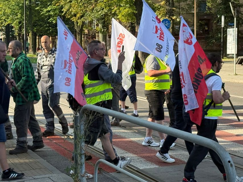 Strajk hutników w Rudzie Śląskiej: Walka o przetrwanie Huty Pokój. Zablokowane centrum miasta - galeria