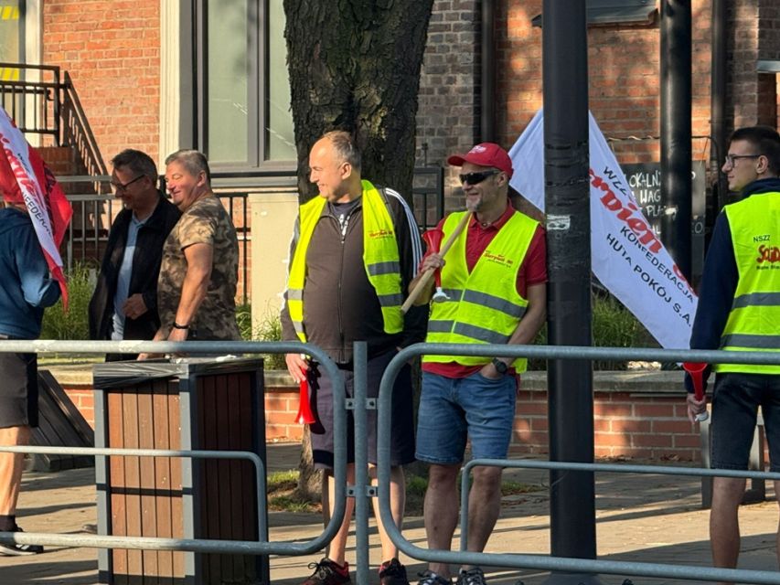 Strajk hutników w Rudzie Śląskiej: Walka o przetrwanie Huty Pokój. Zablokowane centrum miasta - galeria