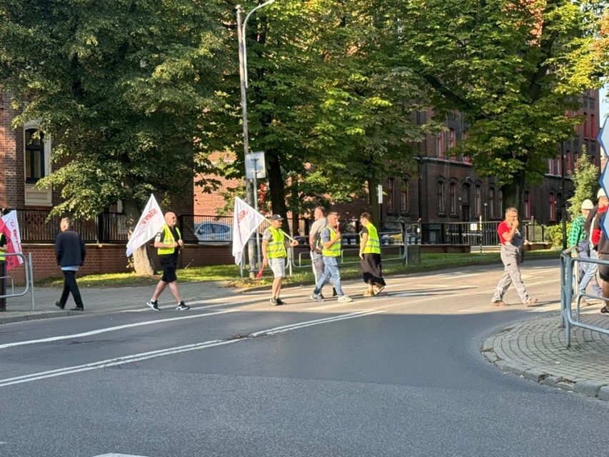 Strajk hutników w Rudzie Śląskiej: Walka o przetrwanie Huty Pokój. Zablokowane centrum miasta - galeria