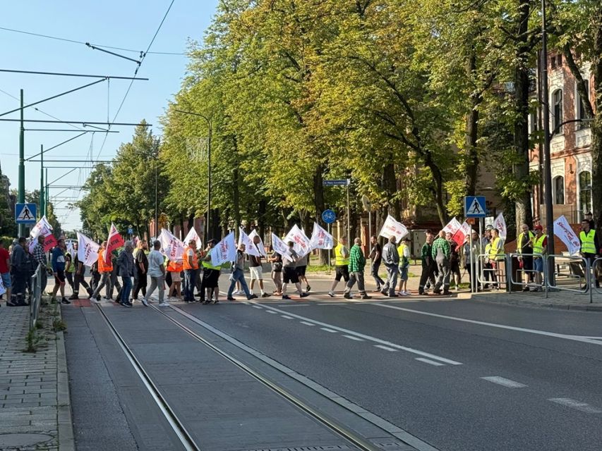 Strajk hutników w Rudzie Śląskiej: Walka o przetrwanie Huty Pokój. Zablokowane centrum miasta - galeria