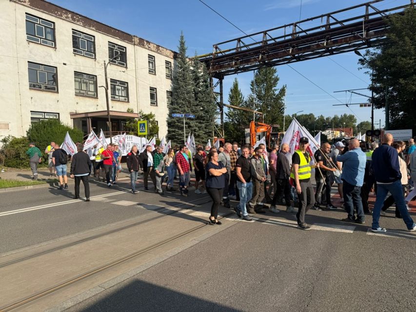 Strajk hutników w Rudzie Śląskiej: Walka o przetrwanie Huty Pokój. Zablokowane centrum miasta - galeria