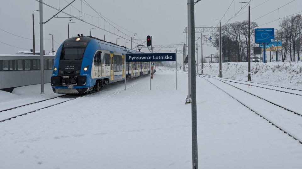 Blisko 35 tys. pasażerów skorzystało z usług Kolei Śląskich na trasie Częstochowa - Tarnowskie Góry - galeria